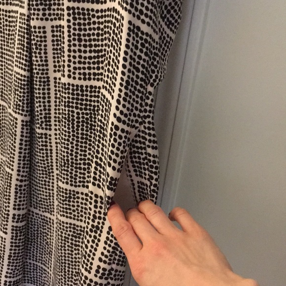 I have similar looks - Picture 3 of 4